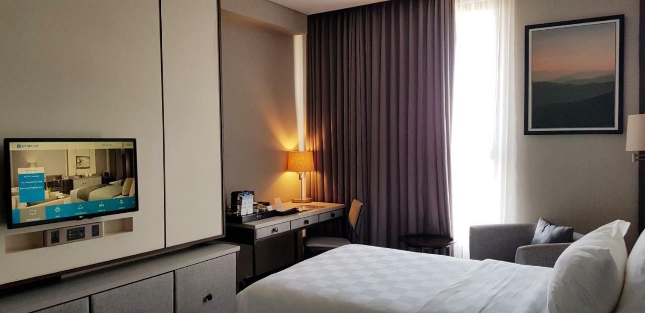 Wyndham Opi Hotel Palembang Exteriér fotografie
